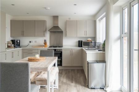 Kitchen-10.jpg