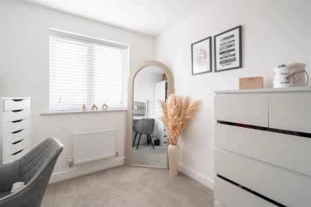 Bedroom1-2.jpg