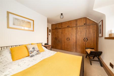 Bedroom2-3.jpg