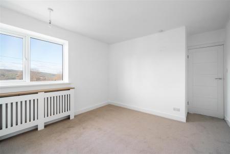 Main Bedroom-2.jpg