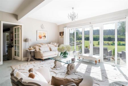 Formal Living Room.jpg