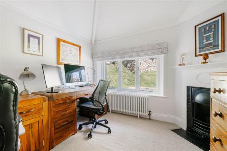 Bedroom - Office.jpg