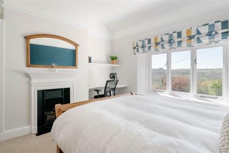 Bedroom1-2.jpg