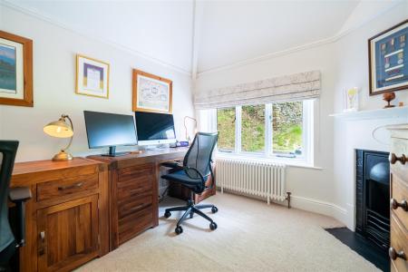 Bedroom 5 - Office.jpg