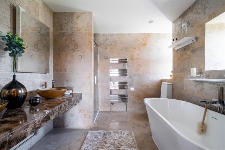 Dressing Room - Bathroom-3.jpg