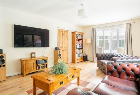 Living Room-3.jpg