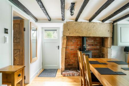 Kitchen-5.jpg