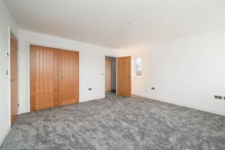 Bedroom4-2.jpg