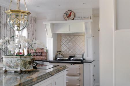 Kitchen-7.jpg
