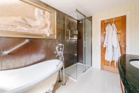 Bathroom-3.jpg