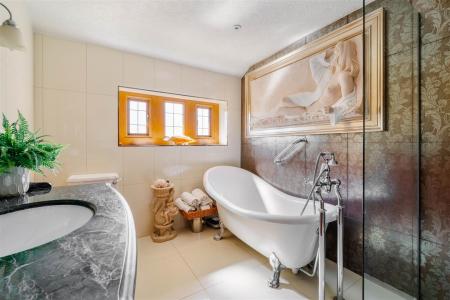Bathroom-2.jpg