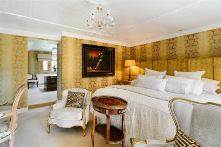 Bedroom1-6.jpg