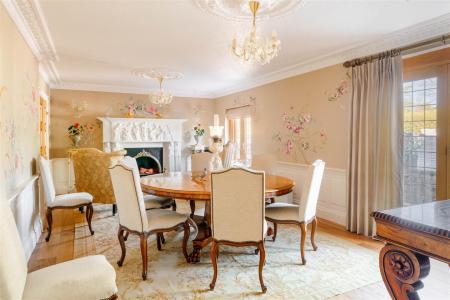 Dining Room-3.jpg