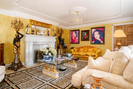 Living Room-3.jpg
