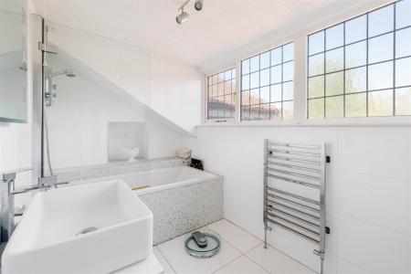 Bedroom1.jpg