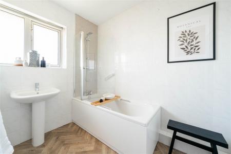 Bathroom-2.jpg