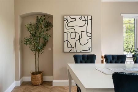 Dining Room.jpg