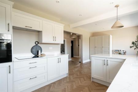 Kitchen-6.jpg