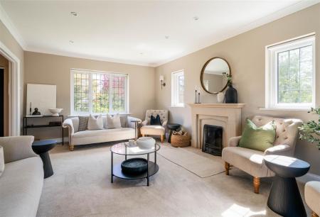 Living Room-3.jpg