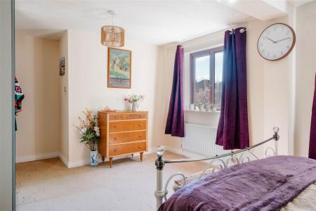 Bedroom5-3.jpg