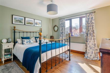 Bedroom4.jpg