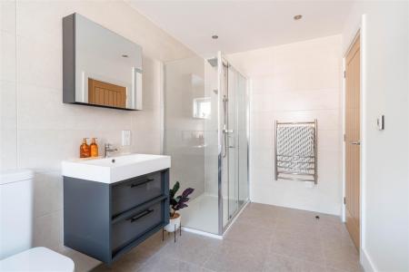 Bathroom-2.jpg