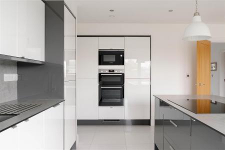 Kitchen-3.jpg