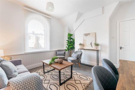 Living Room-3.jpg