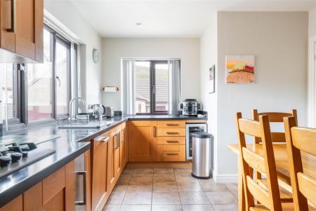 Kitchen-2.jpg