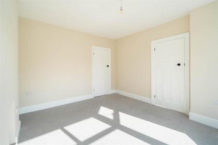 Living Room-2.jpg