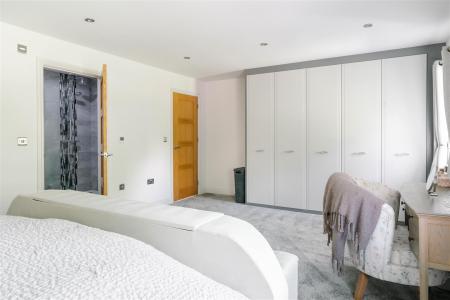 Bedroom2-3.jpg