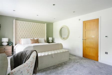 Bedroom2-2.jpg