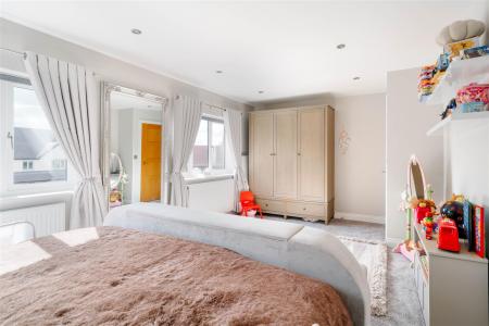 Bedroom1-2.jpg