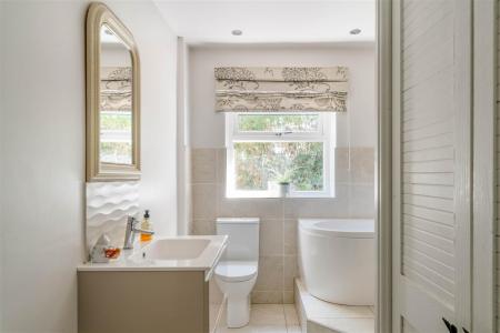 Bathroom-2.jpg