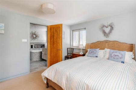 Bedroom1-2.jpg
