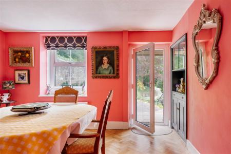 Dining Room-2.jpg