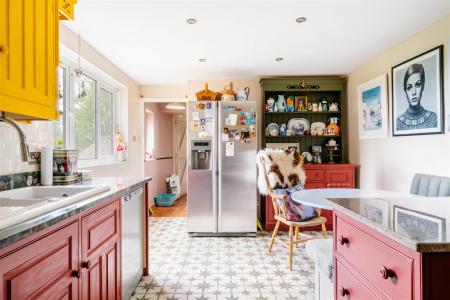 Kitchen-4.jpg