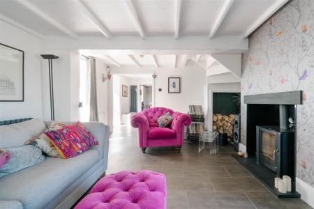 Living Room-3.jpg