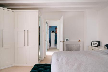 Bedroom1-3.jpg