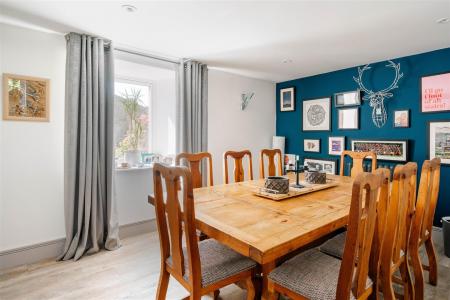 Dining Room-2.jpg