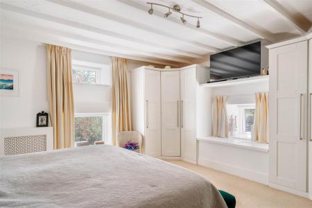 Bedroom1.jpg