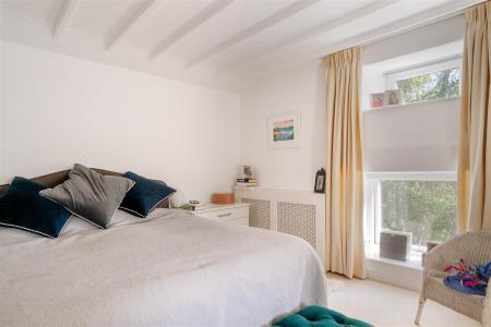 Bedroom1-2.jpg