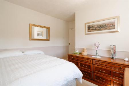 Bedroom2-3.jpg