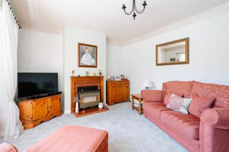 Living Room-2.jpg