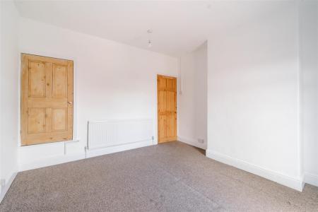 Bedroom1-3.jpg