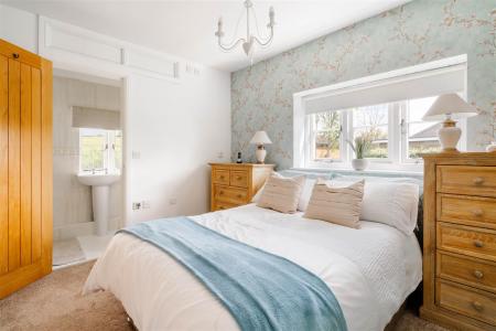 Bedroom3-2.jpg