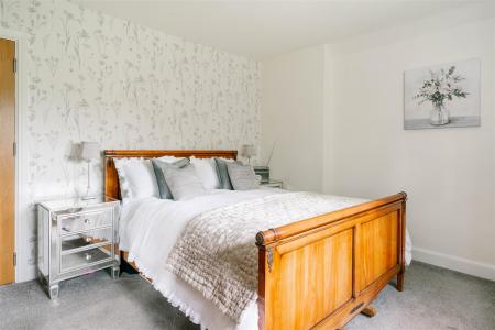 Bedroom2-2.jpg