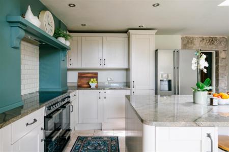 Kitchen-5.jpg