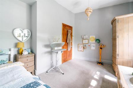 Bedroom3-2.jpg