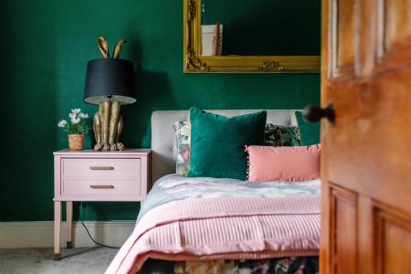 Bedroom5-5.jpg